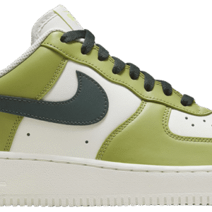 Nike Air Force 1 07 'Green'